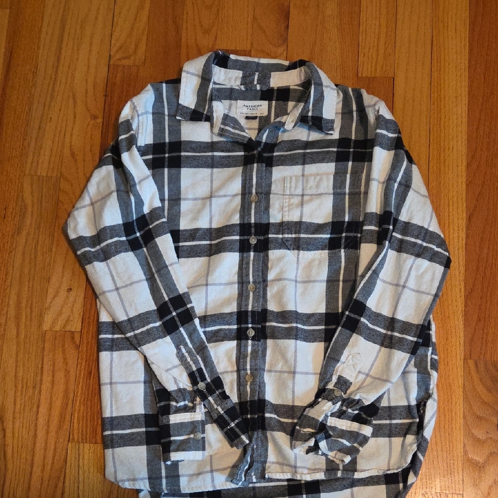 American Eagle Black and White Checkered Fanel Shirt - XS